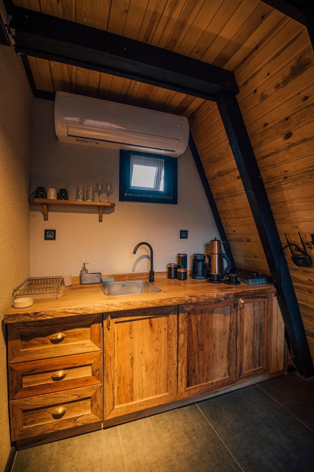 Karmatte Bungalow Kartepe Eksteriør bilde